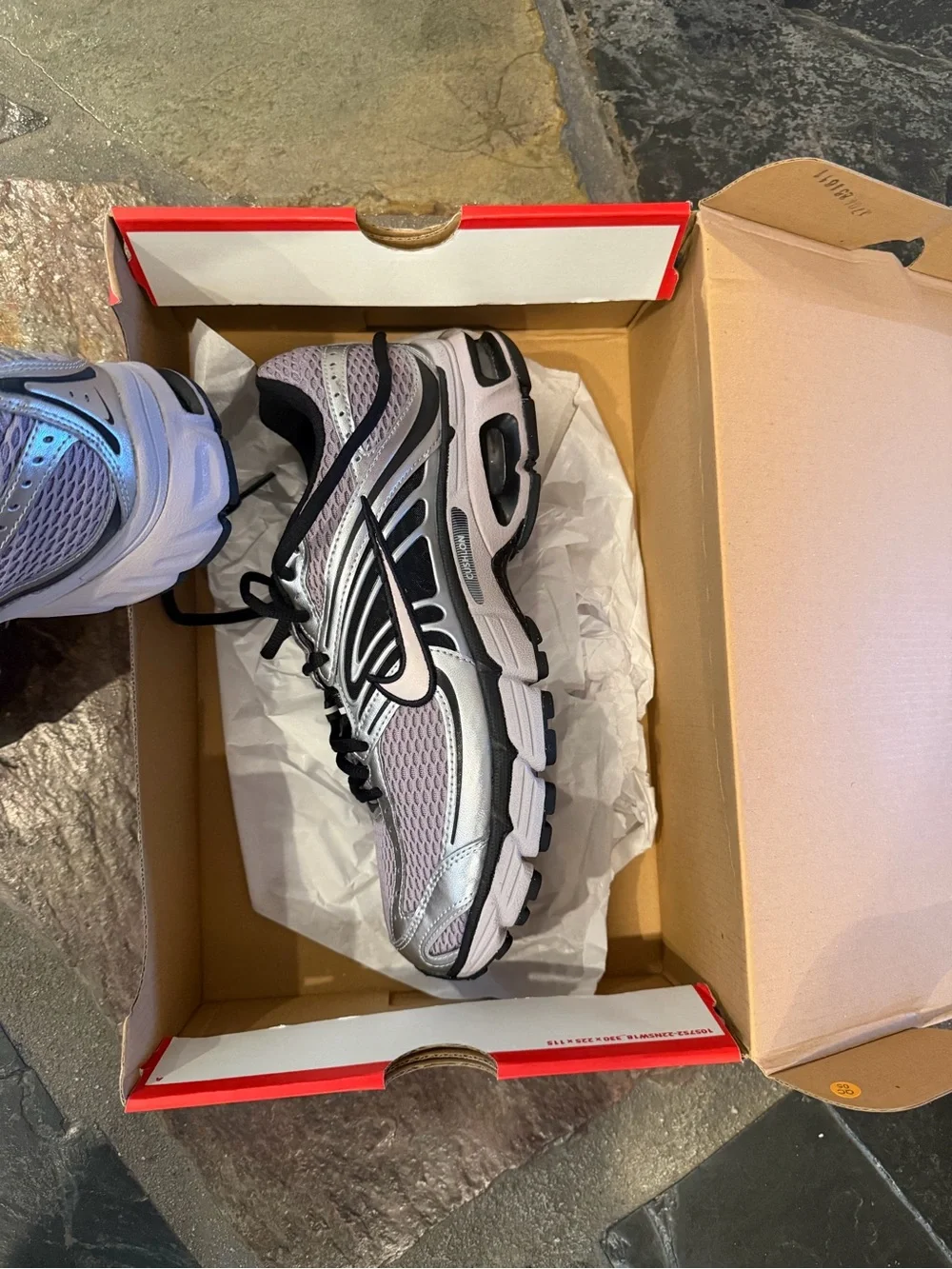 Nike lavender silver mesh moto 2K